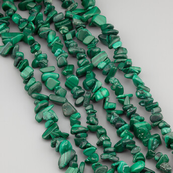 Малахит сколы крошка из камня 5-10 мм +-80 см 1 шт.