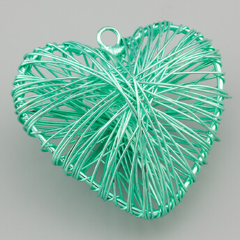 Декоративное металлическое сердце 53х49х26мм. Цвет светло-зеленый.