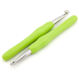 Крючок для вязания металлический с силиконовой ручкой 8 мм 1 шт. Салатовый