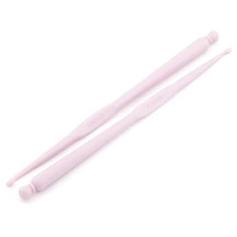 Крючок для вязания пластиковый 2,5 мм 1 шт. Сиреневый