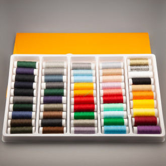 Набор швейных ниток 50 цветов 35х21,8 см +-230 г 1 шт.