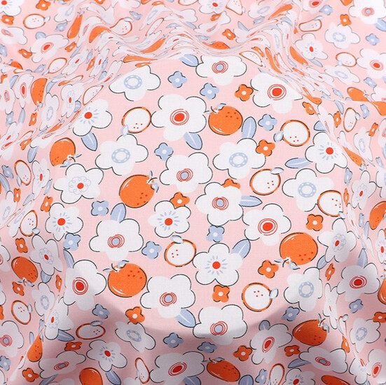 Ткань 100% вискоза LuxFabric 153 г/м² 1,45 м 1 м принт Blooming apple tree