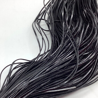 Шнур кожзам мягкий полиуретан 2х1,5 мм 1 м Черный