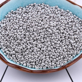 Бисер Металлик 2 мм 50 г Платиновый