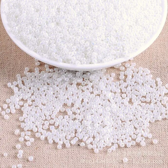 Бисер Блестящий 2 мм 50 г Белый