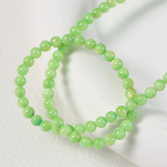 Ожерелье из камня Оникс зеленый 10 мм 45 см 1 шт.