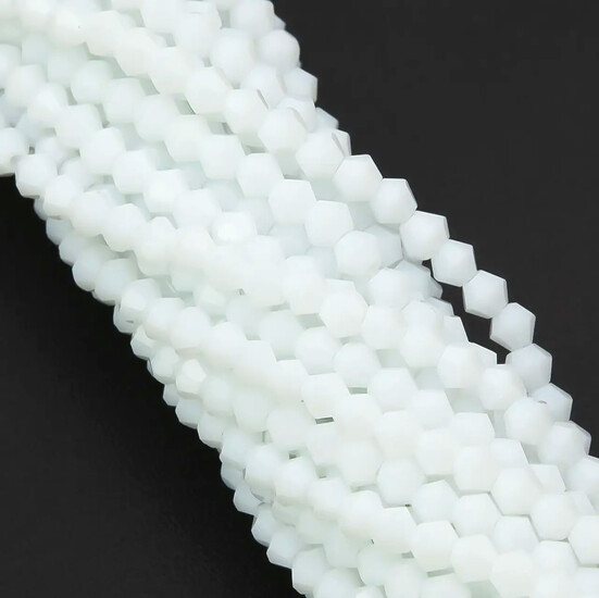 Бусины хрустальные Биконус 3,5х3 мм Ø 0,8 мм (+-115 шт.) Белый непрозрачный