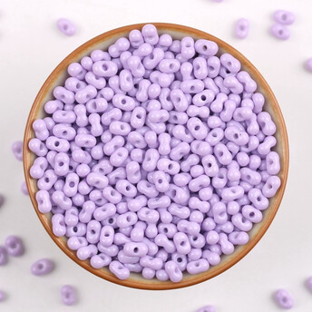 Бисер стеклянный в форме арахиса FARFALLE 6х4х3,2 мм 10 г Лавандовый