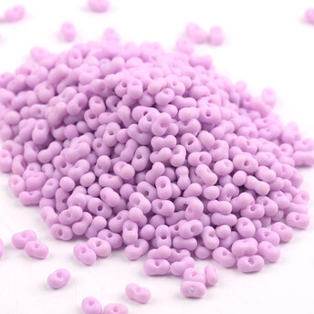 Бисер стеклянный в форме арахиса FARFALLE 6х4х3,2 мм 10 г Сиреневый матовый