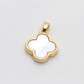 Кулон Clover с перламутром медный 18К позолота 21х14 мм 1 шт. Золото