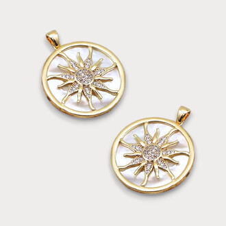 Кулон Solar circle с перламутром и стразами медный 18К позолота 32х25 мм 1 шт. Золото