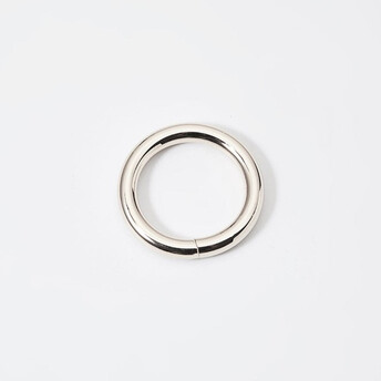Кольцо металлическое не сварное 28х4 мм Ø 19 мм 1 шт. Платина