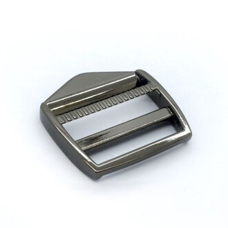 Пряжка-регулятор 3-х щелевая 37х36х6 мм Ø 31/28 мм 1 шт. Черный никель