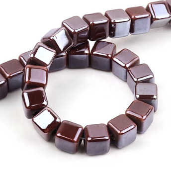 Бусины Куб керамические 8х8 мм 5 шт. Коричневый