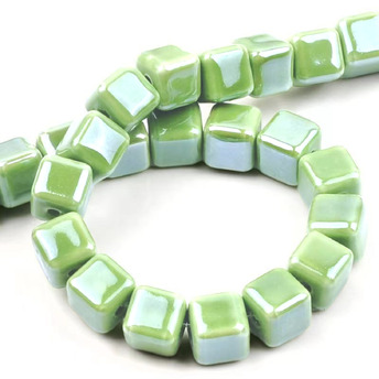 Бусины Куб керамические 6х6 мм 5 шт. Салатовый