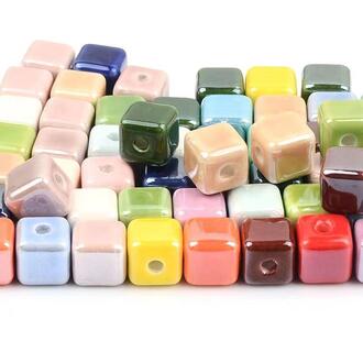 Бусины Куб керамические 8х8 мм 5 шт. Разные цвета