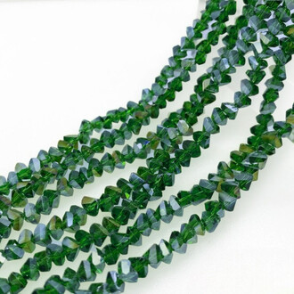 Бусины Swarovski огранка треугольник 3 мм Ø 0,8 мм 27 см (+-130 шт.) Изумрудный АВ прозрачный