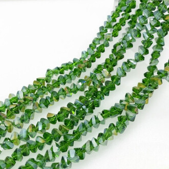 Бусины Swarovski огранка треугольник 6 мм Ø 1 мм 30 см (+-85 шт.) Изумрудный АВ прозрачный