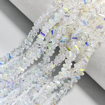 Бусины Swarovski огранка треугольник 6 мм Ø 1 мм 30 см (+-85 шт.) Прозрачный АВ+