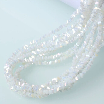 Бусины Swarovski огранка треугольник 3 мм Ø 0,8 мм 30 см (+-140 шт.) Белый АВ
