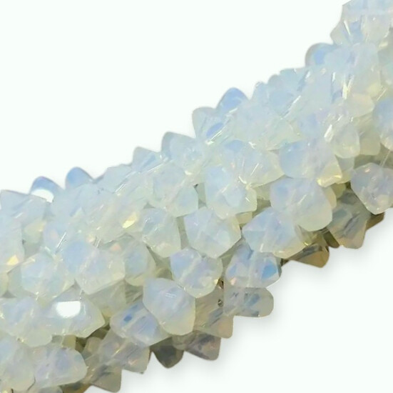Бусины Swarovski огранка треугольник 4 мм Ø 1 мм 35 см (+-130 шт.) Лунный