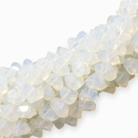 Бусины Swarovski огранка треугольник 6 мм Ø 1 мм 30 см (+-85 шт.) Лунный