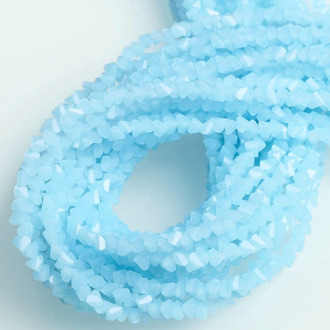 Намистини Swarovski огранювання трикутник 6 мм Ø 1 мм 32 см (+-85 шт.) Небесний світлий