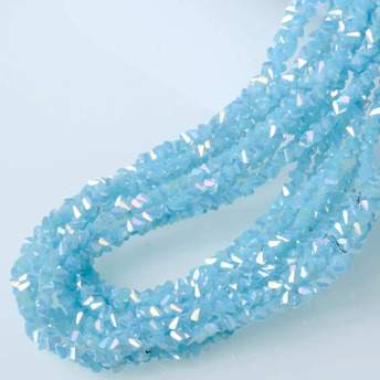 Бусины Swarovski огранка треугольник 4 мм Ø 1 мм 35 см (+-130 шт.) Небесный АВ
