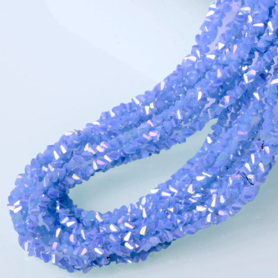 Бусины Swarovski огранка треугольник 3 мм Ø 0,8 мм 30 см (+-130 шт.) Синий АВ
