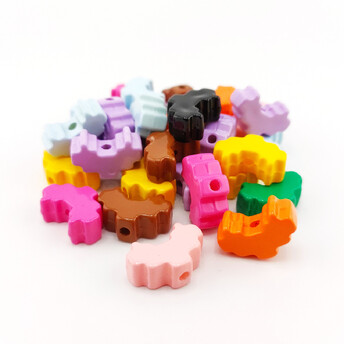 Бусина пластиковая Пиксель сердечко 20х13х8 мм Ø 2,7 мм 3 шт. Разные цвета