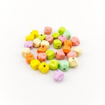 Бусина разделитель металлическая Камешек 8х6,5 мм Ø 1 мм 3 шт. Разные цвета