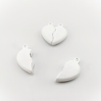 Замок подвеска магнитная Сердце 21,5х25х6 мм 1 шт. Белый