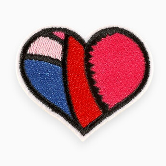 Термоаппликация Parts of the heart вышитая 4,7х5,2 см 1 шт. Разные цвета