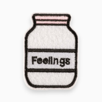 Термоаппликация Bank of Feelings вышитая 6х4,3 см 1 шт. Белый