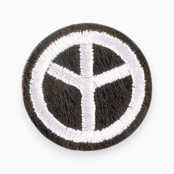 Термоаппликация PACIFIC вышитая 3х3 см 1 шт. Черный