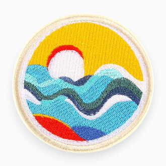 Термоаппликация Day вышитая 8,6х8,6 см 1 шт. Разные цвета