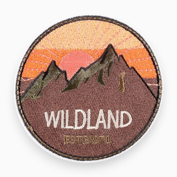 Термоаппликация Wildland вышитая 7,4х7,4 см 1 шт. Разные цвета