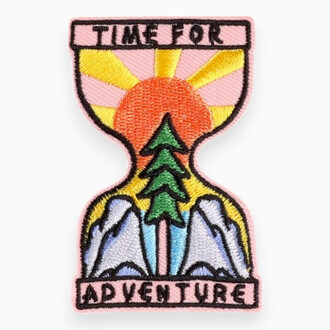 Термоаппликация Time for adventure вышитая 7,1х4,6 см 1 шт. Разные цвета