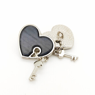 Пуговица Кey of love LuxFabric на ножке металл 23х19 мм 1 шт. Черный/Платина