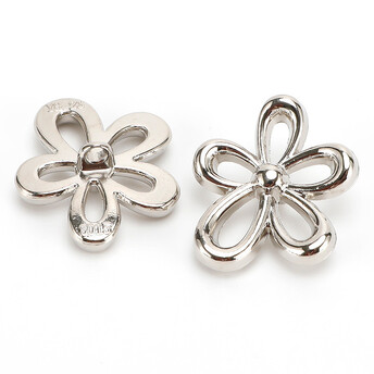 Пуговица Chamomile LuxFabric на ножке металл 23х20 мм 1 шт. Серебристый