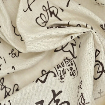 Ткань 55% лен 45% хлопок 150x100 см Бежевый с коричневыми надписями иероглифы