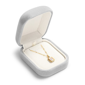 Футляр для кулона Бархат упаковка для украшений 7х9х4,5 см Серый