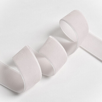 Лента бархатная односторонняя 1,5 см 1 м Белый