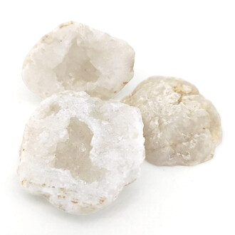 Кварцевая жеода сувенирный камень 5-10 г 1 шт.