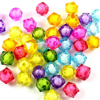 Бусины пластиковые квадратные 10 мм +-25 г (+-55 шт.) Разных цветов