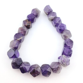 Аметист бусины многоугольные из камня огранка 10х10 мм ±20 см 20 шт.