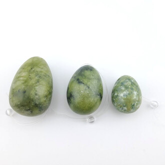 Тренажер для вумбилдинга яйця Венеры из Нефрита в коробке 7,5х3,5 см 3 шт.