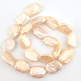 Жемчужины барокко овал 13-15 мм ±37 см 18 шт. Персиковый