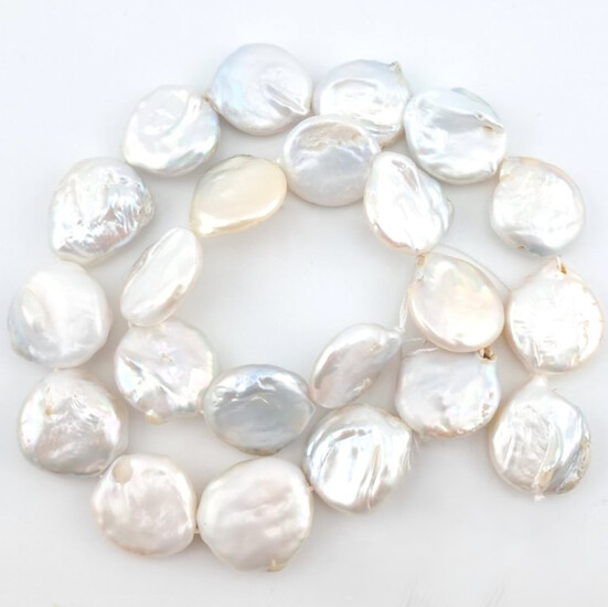 Жемчужины Round Baroque Glow 16-17 мм ±39 см 22 шт. Серебряный