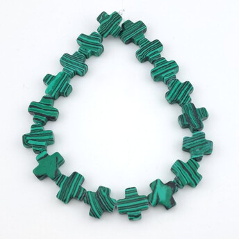 Малахит бусины Крест из камня 13х13х5 мм +-24 см 18 шт.